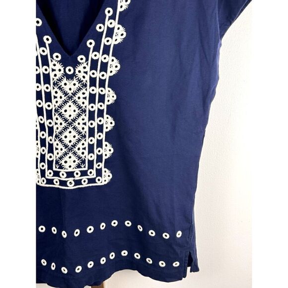 J. Crew Navy Blue Shirt with White Eyelet Embellishment Sz XS EUC // preppy // - Picture 4 of 9